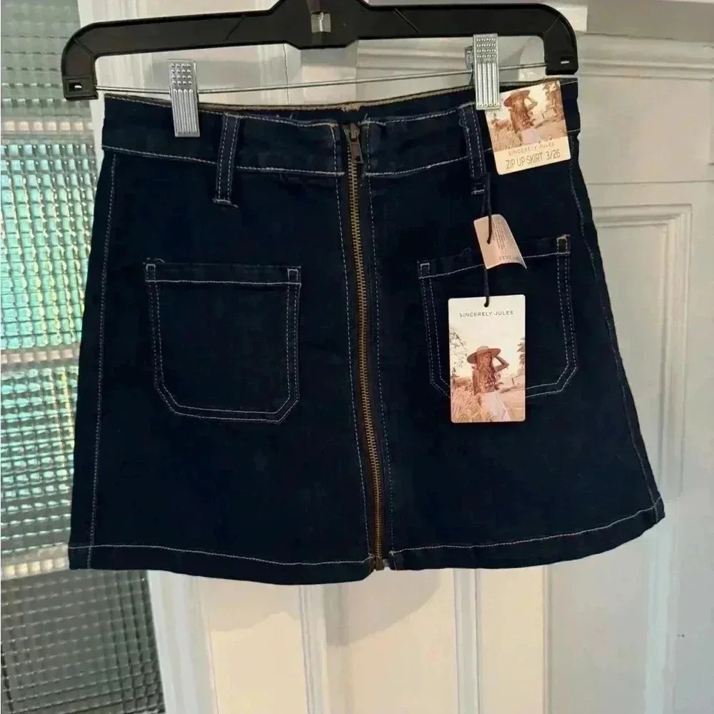 Sincerely Jules denim mini skirt with zip up front NWT size 3